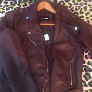Brand new araxie vegan leather jacket. Wine Size L